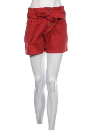 Дамски къс панталон Bonobo, Размер S, Цвят Червен, Цена 72,00 лв.