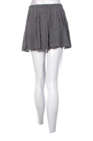 Γυναικείο κοντό παντελόνι Brandy Melville, Μέγεθος L, Χρώμα Μαύρο, Τιμή 2,43 €