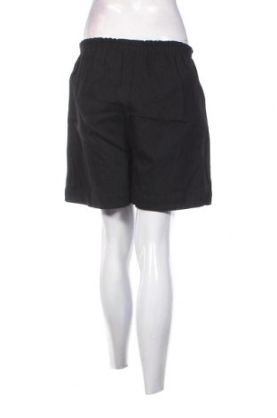 Дамски къс панталон Clean, Размер XS, Цвят Черен, Цена 59,00 лв.