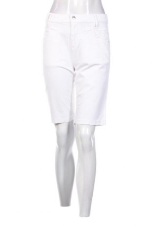 Дамски къс панталон S.Oliver, Размер XS, Цвят Бял, Цена 6,00 лв.