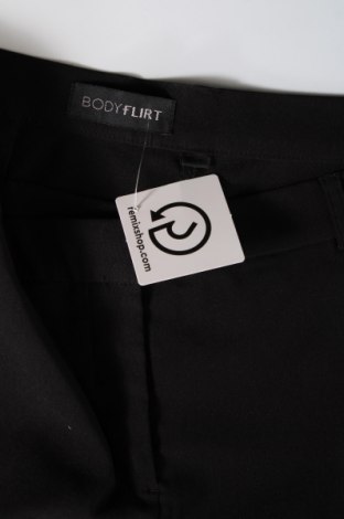 Pantaloni de femei Body Flirt, Mărime M, Culoare Negru, Preț 74,00 Lei