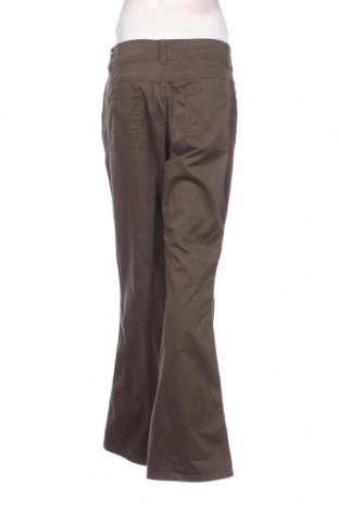 Дамски панталон Cecilia Classics, Размер M, Цвят Зелен, Цена 8,70 лв.