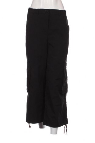 Дамски панталон Cropp, Размер M, Цвят Черен, Цена 9,57 лв.