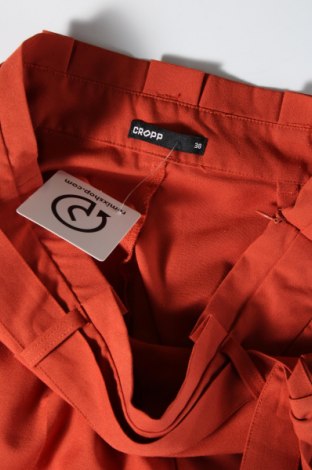 Дамски панталон Cropp, Размер M, Цвят Червен, Цена 10,27 лв.