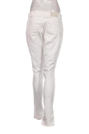 Дамски панталон Oui, Размер M, Цвят Бял, Цена 14,75 лв.