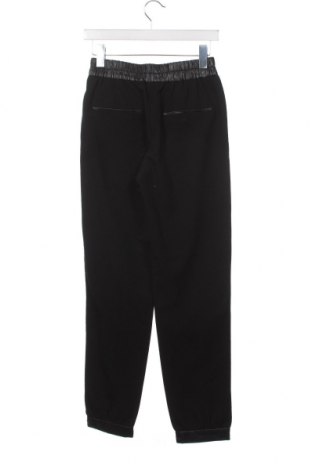 Dámské kalhoty  Part Two, Velikost XS, Barva Černá, Cena  133,00 Kč