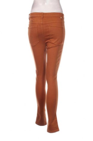 Дамски панталон Pull&Bear, Размер M, Цвят Кафяв, Цена 12,88 лв.