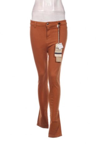 Damenhose Pull&Bear, Größe M, Farbe Braun, Preis € 3,99