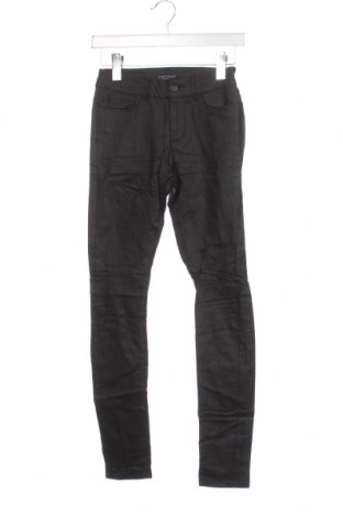 Дамски панталон Vero Moda, Размер XS, Цвят Черен, Цена 6,40 лв.
