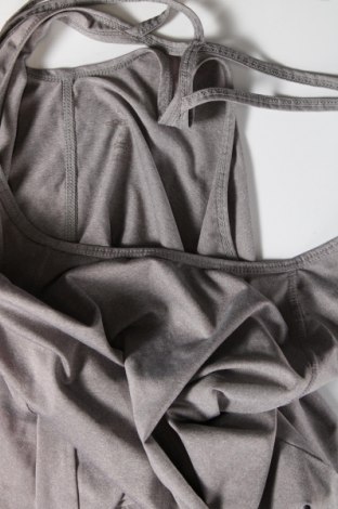 Γυναικείο αμάνικο μπλουζάκι Apana, Μέγεθος M, Χρώμα Γκρί, Τιμή 5,69 €