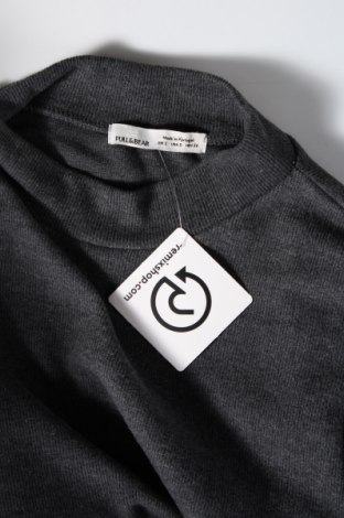 Γυναικείο πουλόβερ Pull&Bear, Μέγεθος S, Χρώμα Γκρί, Τιμή 2,67 €