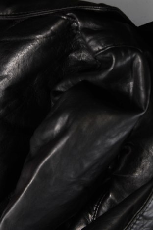 Γυναικείο δερμάτινο μπουφάν, Μέγεθος M, Χρώμα Μαύρο, Τιμή 27,80 €