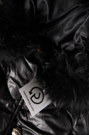 Γυναικείο μπουφάν Nelita, Μέγεθος S, Χρώμα Μαύρο, Τιμή 4,88 €