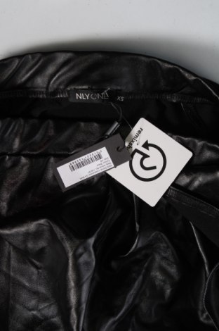 Δερμάτινη φούστα Nly One, Μέγεθος XS, Χρώμα Μαύρο, Τιμή 28,45 €
