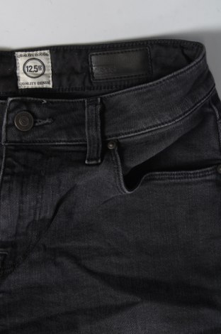 Pantaloni scurți de bărbați ASOS, Mărime XS, Culoare Gri, Preț 65,79 Lei