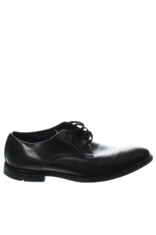 Мъжки обувки Clarks, Размер 42, Цвят Черен, Цена 40,12 лв.