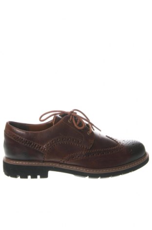 Мъжки обувки Clarks, Размер 42, Цвят Кафяв, Цена 175,44 лв.