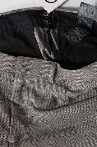 Pánske nohavice  H&M, Veľkosť M, Farba Viacfarebná, Cena  16,44 €