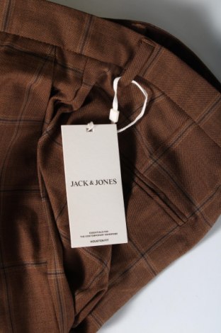 Мъжки панталон Jack & Jones, Размер L, Цвят Кафяв, Цена 22,96 лв.