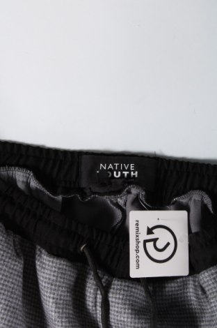 Pantaloni de bărbați Native Youth, Mărime M, Culoare Gri, Preț 286,18 Lei