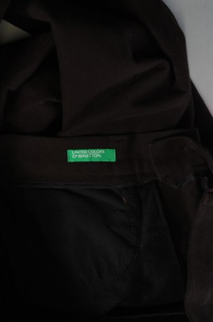 Мъжки панталон United Colors Of Benetton, Размер S, Цвят Кафяв, Цена 12,42 лв.
