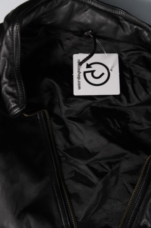 Pánska kožená bunda , Veľkosť M, Farba Čierna, Cena  24,27 €