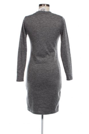 Kleid, Größe M, Farbe Grau, Preis € 4,04