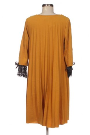 Šaty , Velikost M, Barva Žlutá, Cena  595,00 Kč