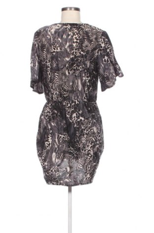 Kleid Boohoo, Größe M, Farbe Mehrfarbig, Preis € 14,84