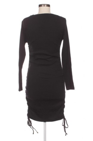 Kleid Cropp, Größe L, Farbe Schwarz, Preis 9,39 €