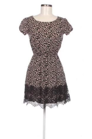 Kleid Cropp, Größe M, Farbe Mehrfarbig, Preis 7,57 €
