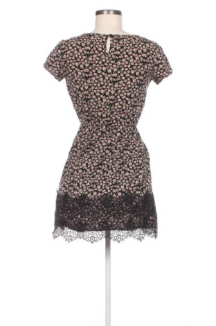 Kleid Cropp, Größe M, Farbe Mehrfarbig, Preis 23,66 €