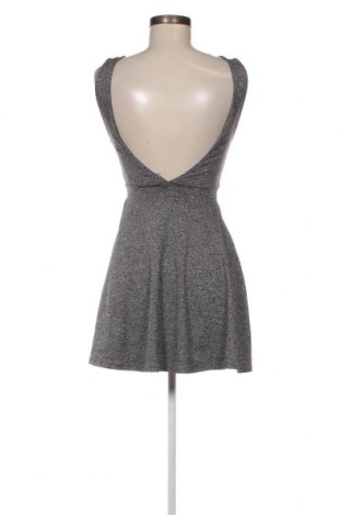Kleid H&M Divided, Größe XS, Farbe Grau, Preis 3,83 €