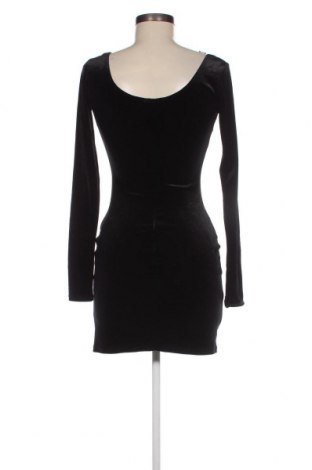 Kleid Nly One, Größe XS, Farbe Schwarz, Preis 40,36 €
