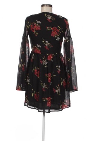 Φόρεμα Pretty Little Thing, Μέγεθος XXS, Χρώμα Πολύχρωμο, Τιμή 8,11 €