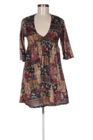 Φόρεμα Pull&Bear, Μέγεθος M, Χρώμα Πολύχρωμο, Τιμή 23,71 €