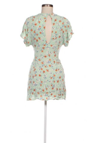 Šaty  Pull&Bear, Velikost S, Barva Vícebarevné, Cena  367,00 Kč