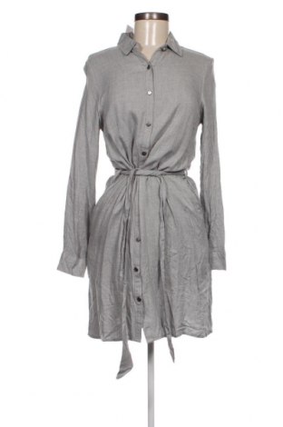 Kleid Sinsay, Größe S, Farbe Grau, Preis 12,67 €
