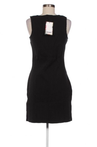 Φόρεμα Smash, Μέγεθος M, Χρώμα Μαύρο, Τιμή 23,71 €