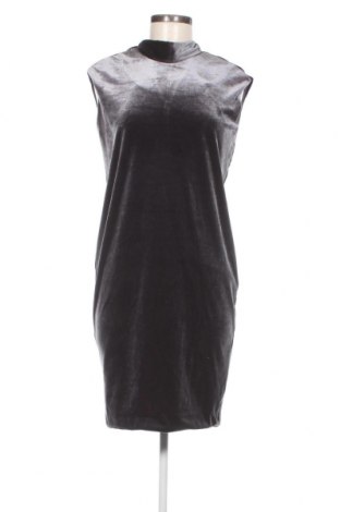 Kleid Tatuum, Größe S, Farbe Grau, Preis 12,73 €