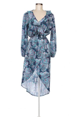 Kleid Trendyol, Größe M, Farbe Mehrfarbig, Preis € 7,10