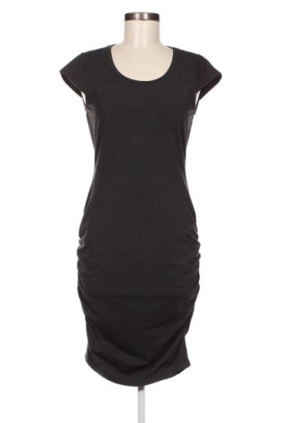 Kleid Y.A.S, Größe M, Farbe Grau, Preis € 6,16