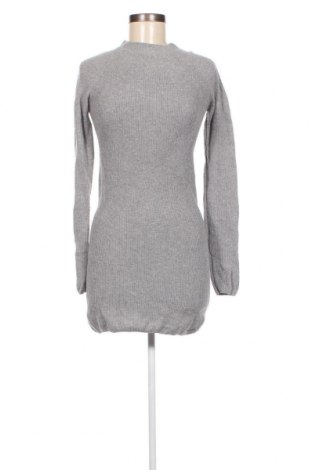 Рокля Zara Knitwear, Размер M, Цвят Сив, Цена 9,36 лв.