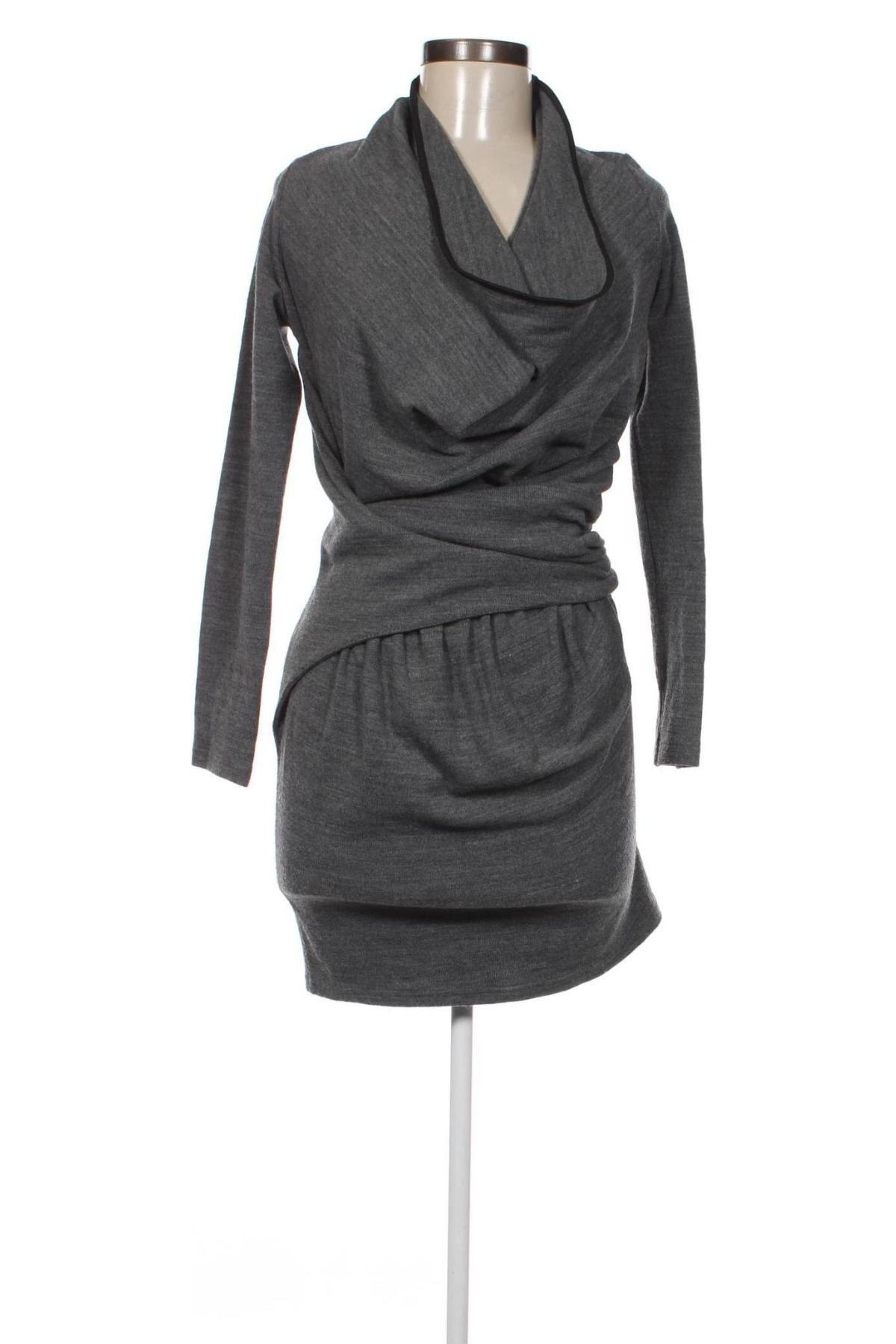 Kleid Lilia, Größe S, Farbe Grau, Preis 12,38 €