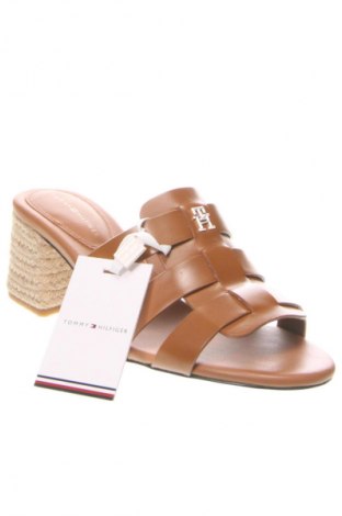 Γυναικείες παντόφλες Tommy Hilfiger, Μέγεθος 38, Χρώμα Καφέ, Τιμή 144,99 €