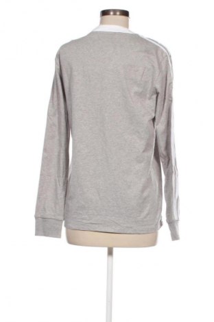 Damen Shirt Adidas, Größe L, Farbe Grau, Preis € 43,67