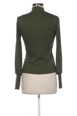 Damen Shirt Stradivarius, Größe S, Farbe Grün, Preis € 9,79