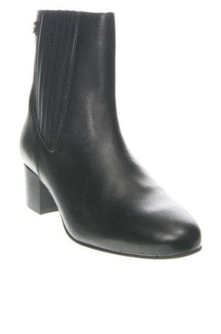 Dámské poltopánky Tommy Hilfiger, Veľkosť 39, Farba Čierna, Cena  172,95 €