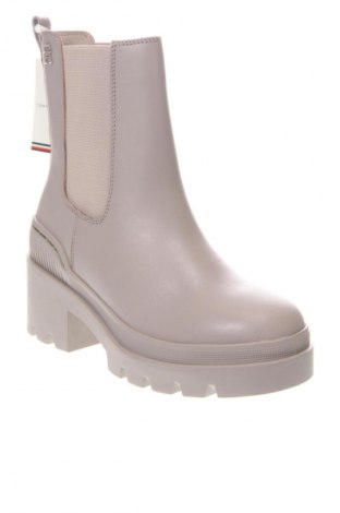 Дамски боти Tommy Hilfiger, Размер 35, Цвят Сив, Цена 214,99 лв.