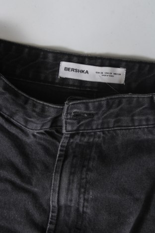 Дамски дънки Bershka, Размер XS, Цвят Сив, Цена 12,99 лв.